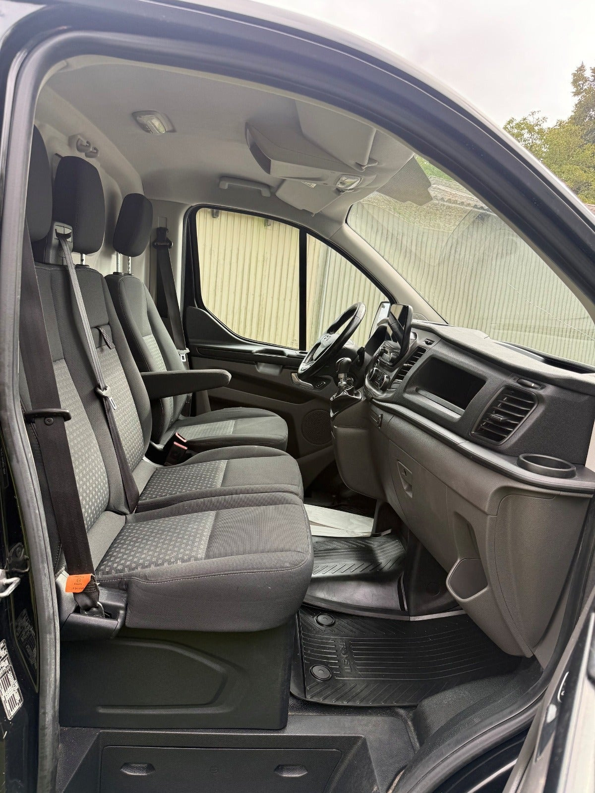 Sort Ford Transit Custom 320 L2 fra 2018
