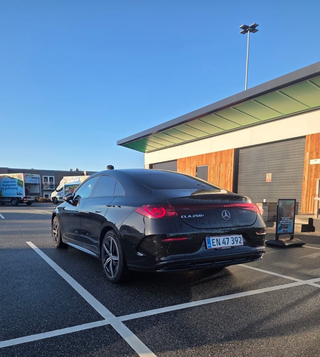 Sort Mercedes CLA250+ fra 2025