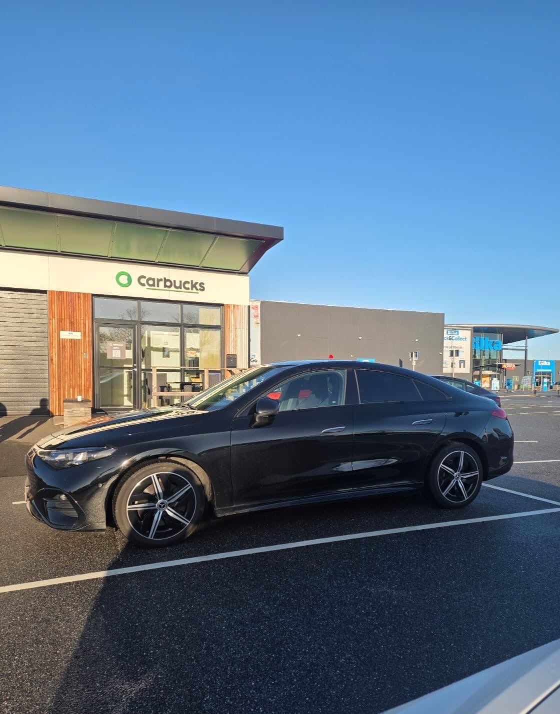Sort Mercedes CLA250+ fra 2025