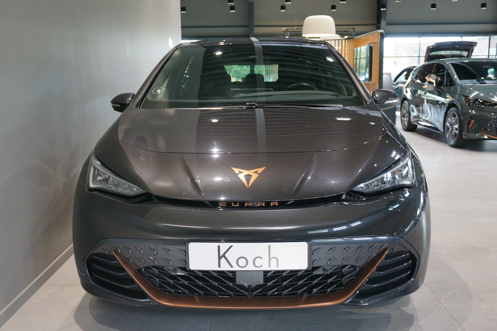 Grå Cupra Born fra 2024