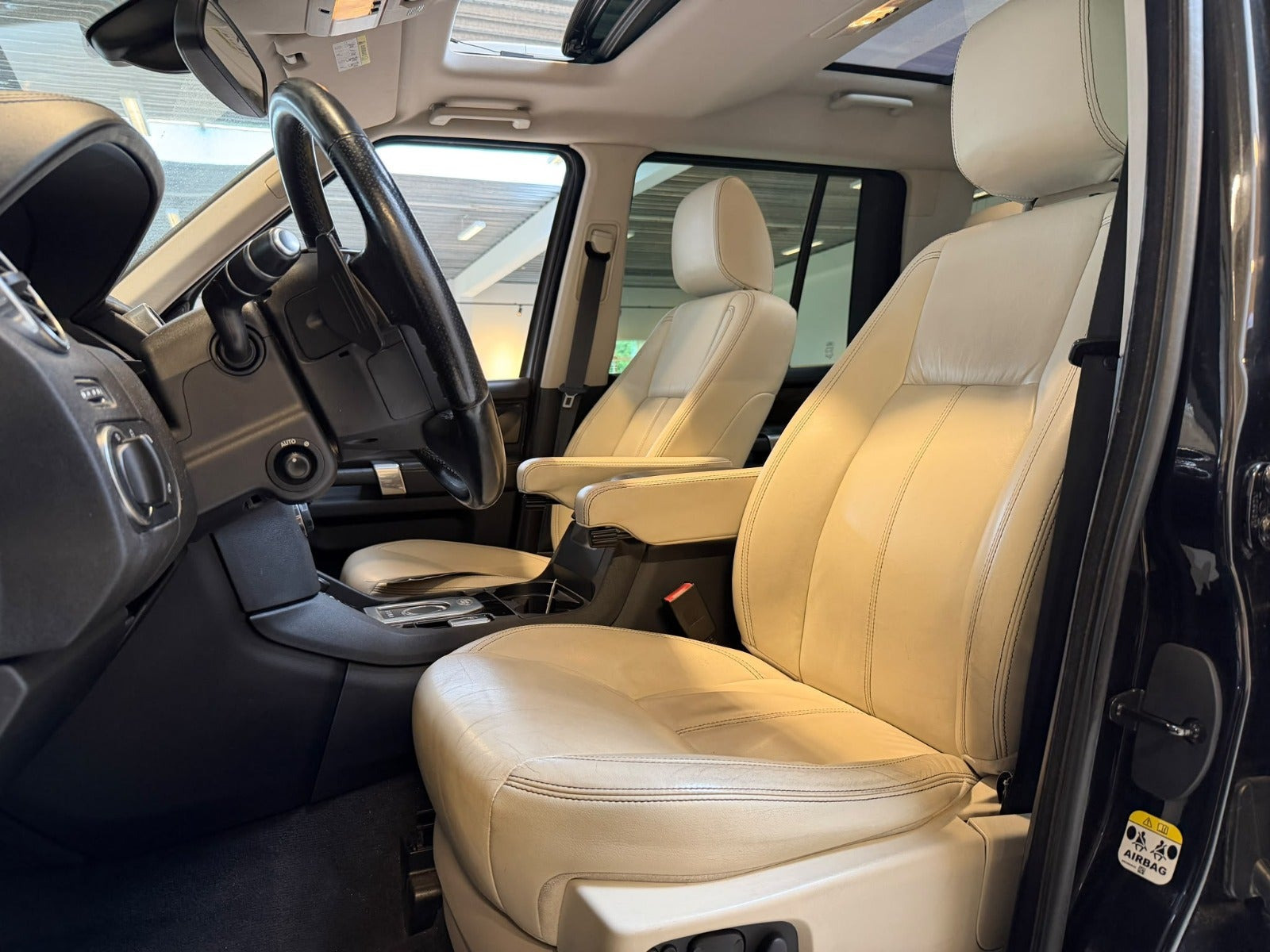 Sort Land Rover Discovery 4 fra 2012