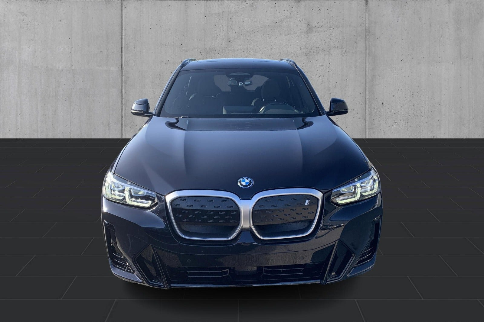 Sort BMW iX3 fra 2022