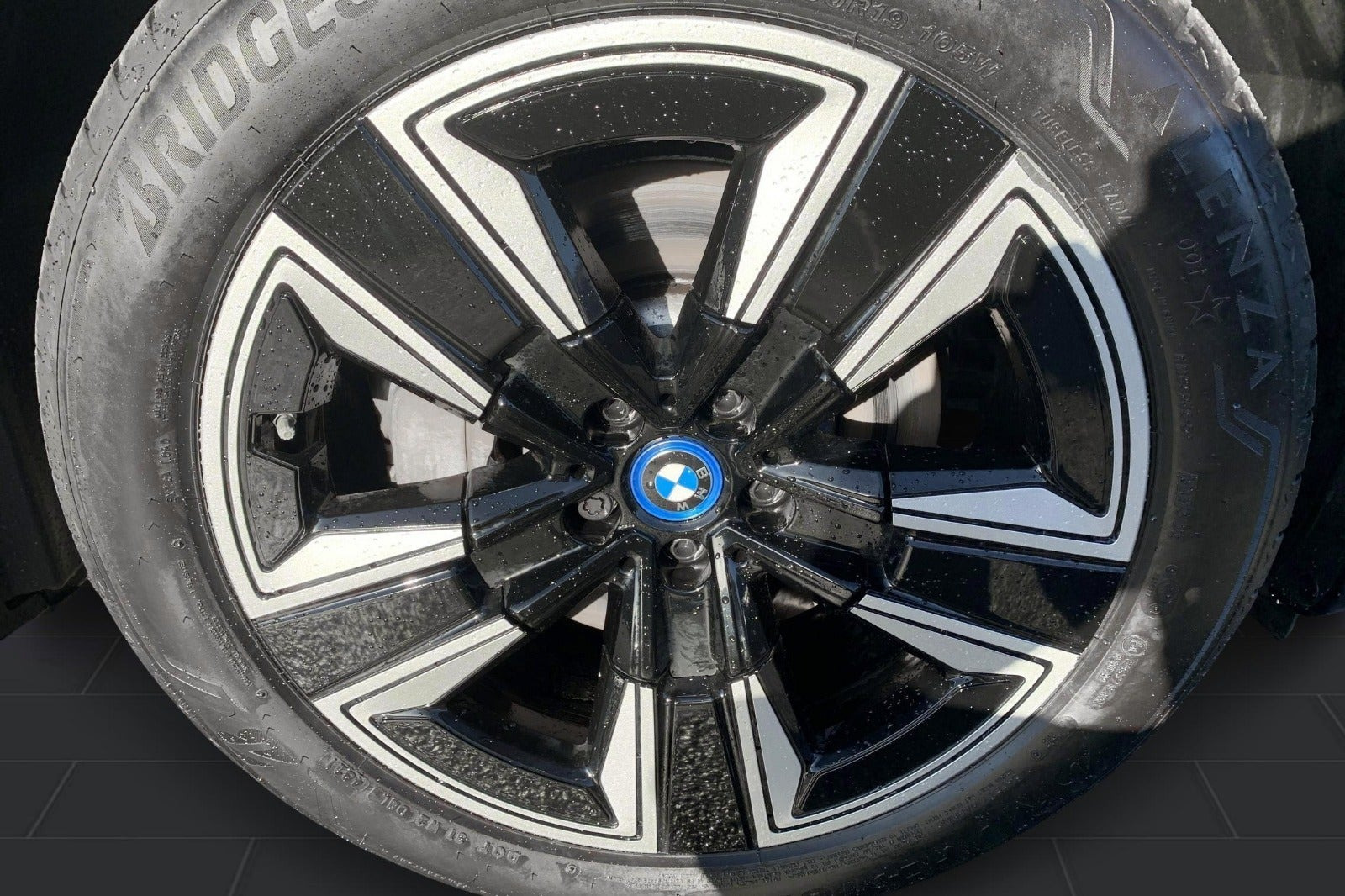 Sort BMW iX3 fra 2022