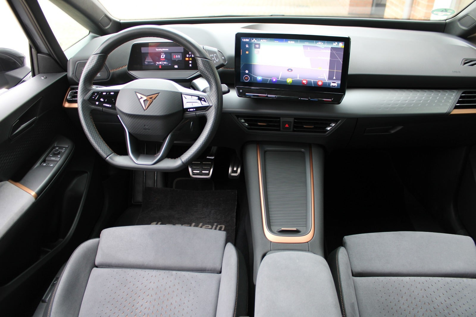 Grå Cupra Born fra 2024