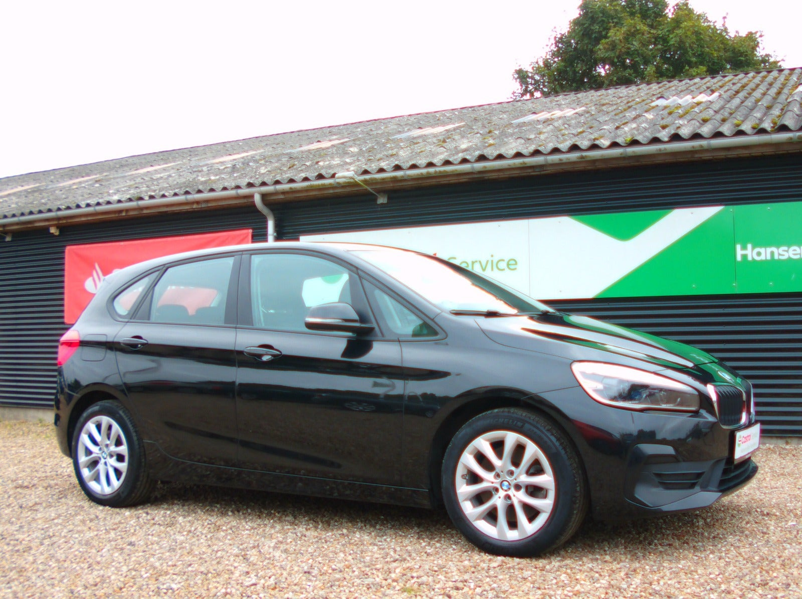 Sort BMW 225xe fra 2020
