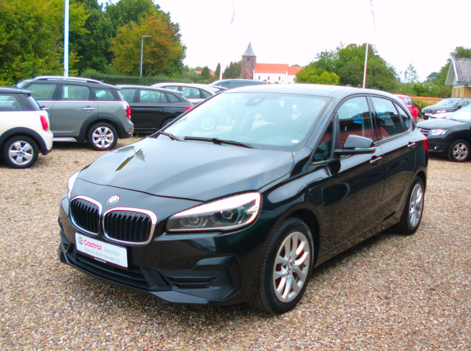 Sort BMW 225xe fra 2020