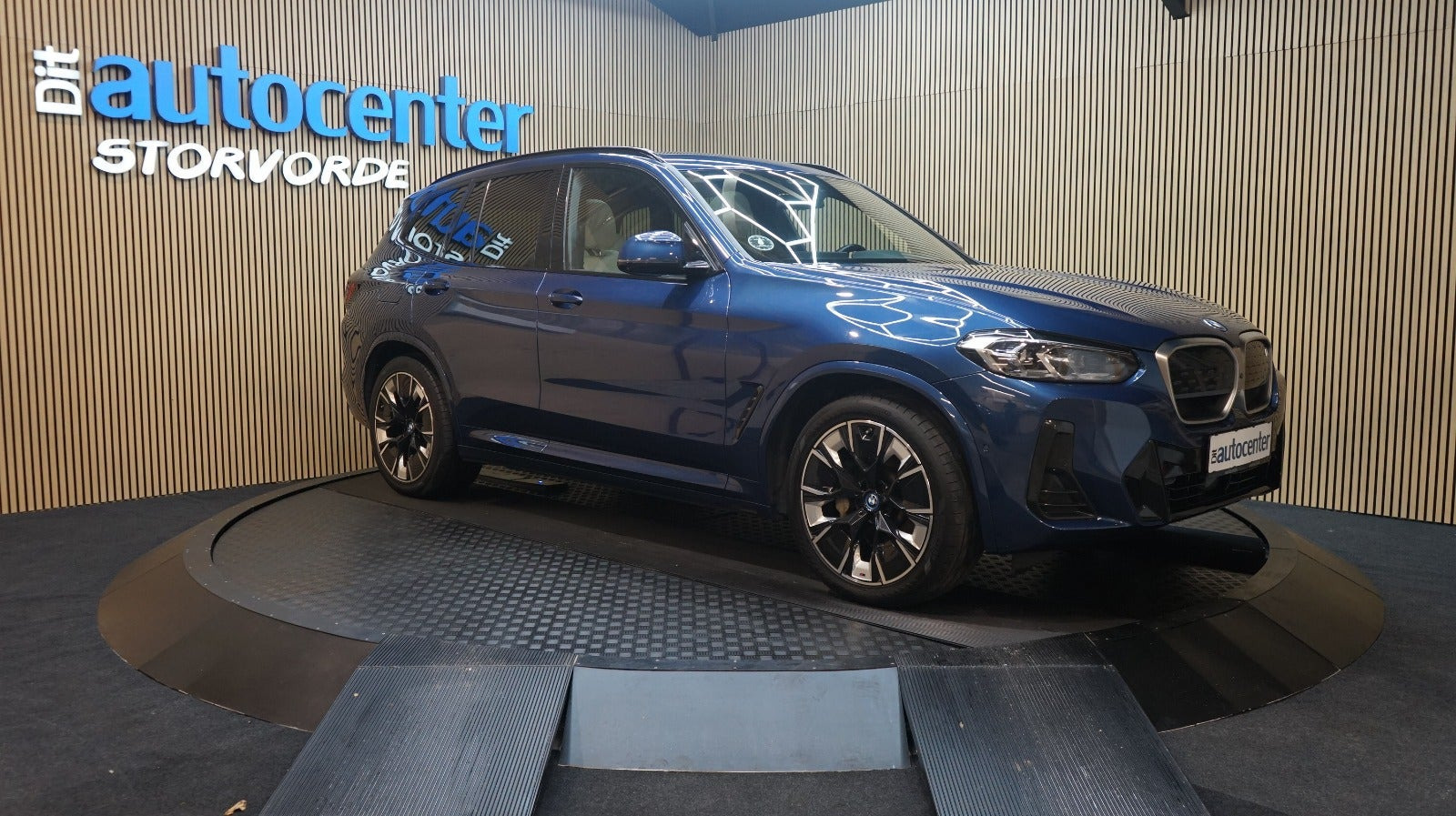 BMW iX3 Charged Plus M-Sport