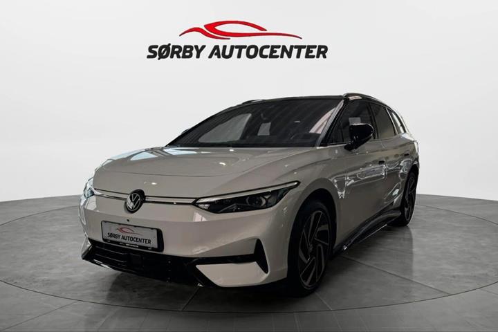 Hvid VW ID.7 fra 2025 set udefra