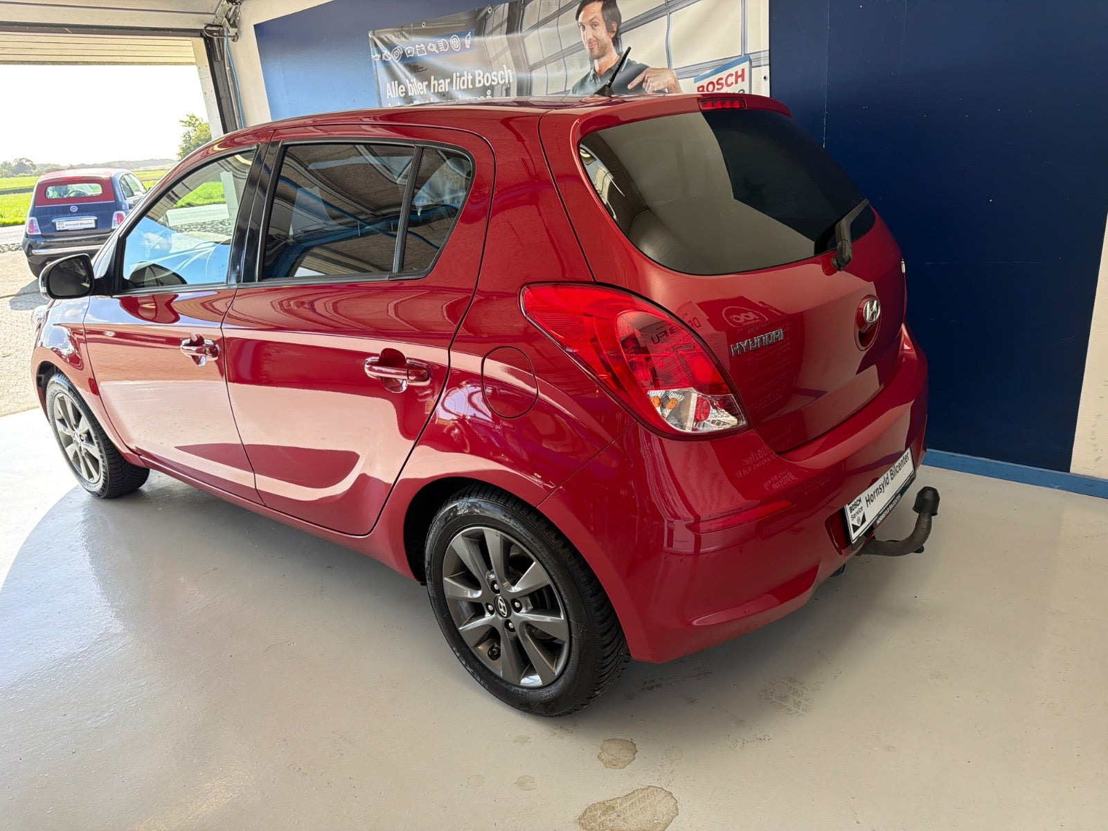 Grå Hyundai i20 fra 2014