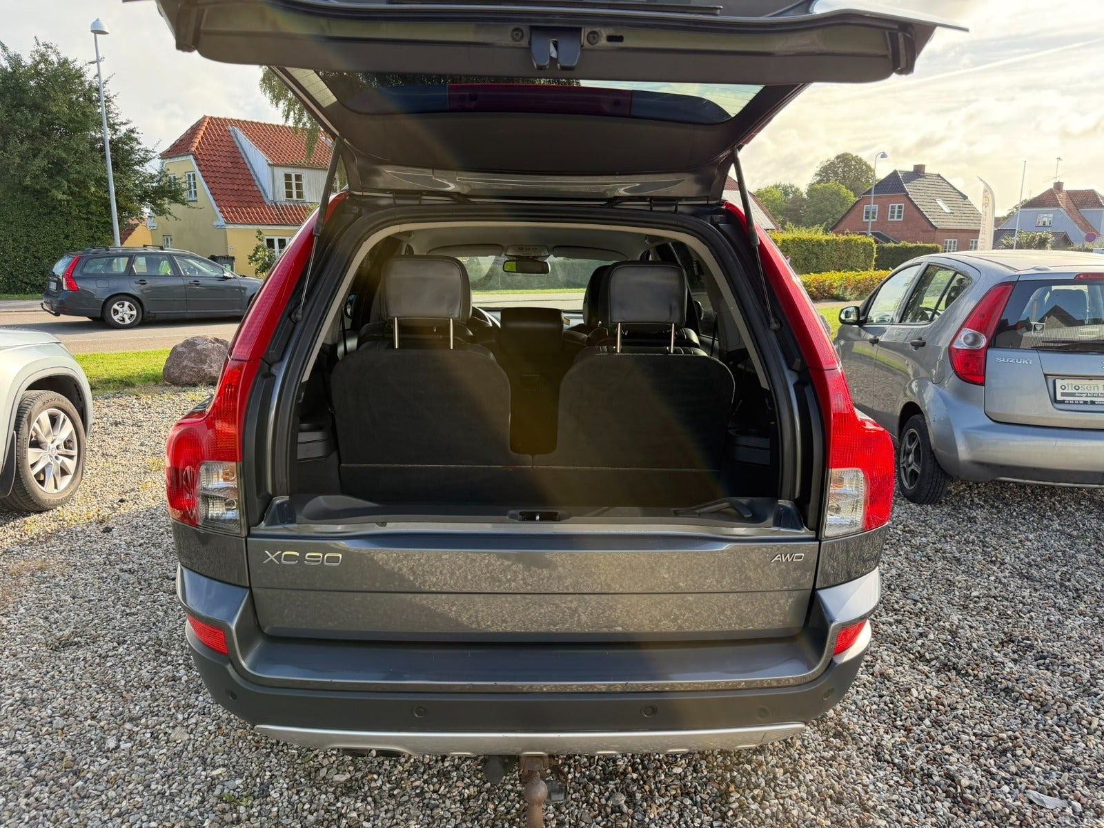 Grå Volvo XC90 fra 2008