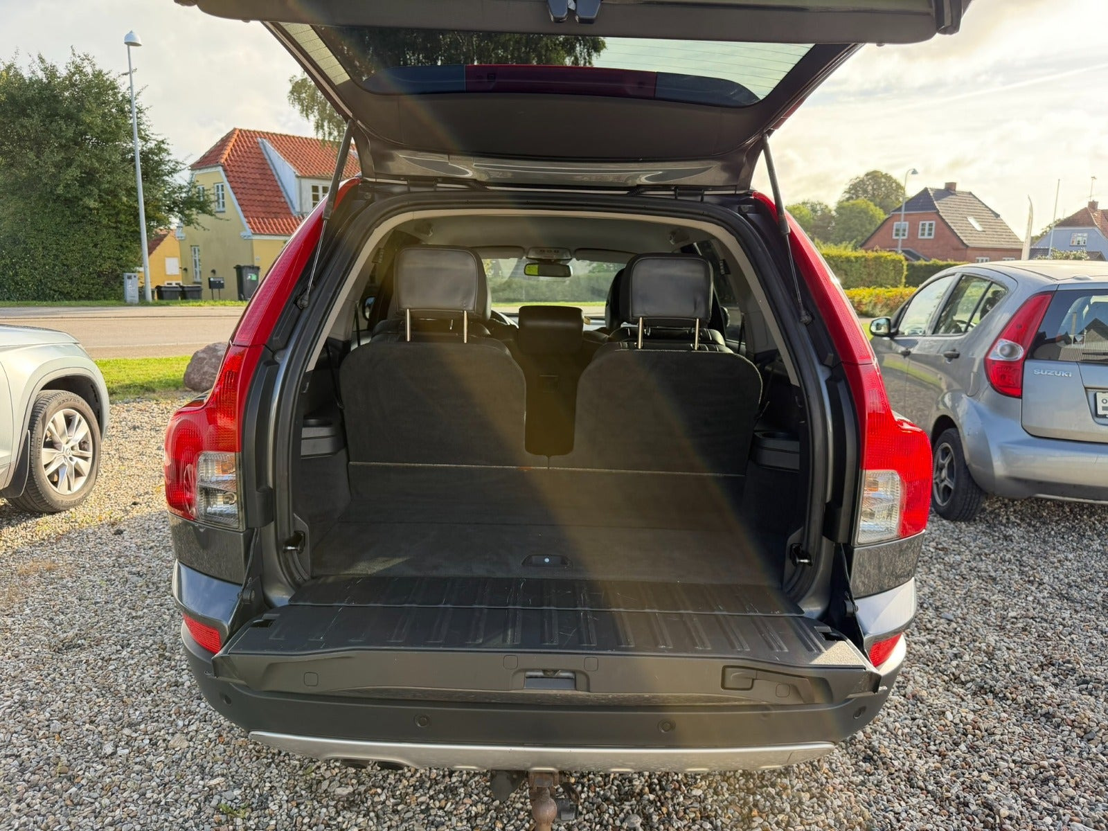 Grå Volvo XC90 fra 2008
