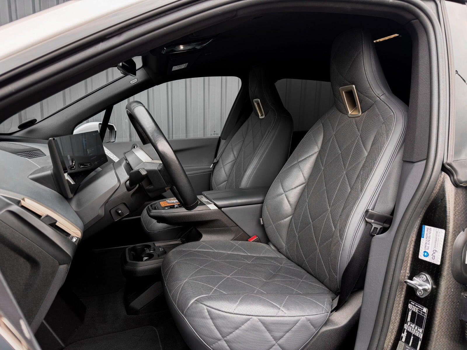 Hvid BMW iX fra 2023