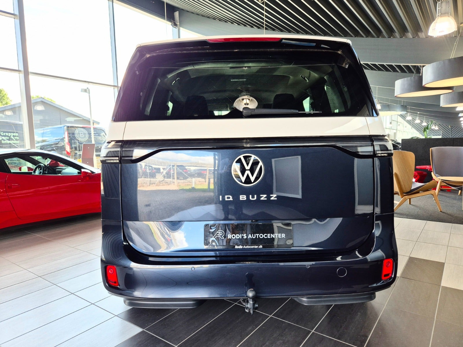 Blå VW ID.Buzz fra 2023