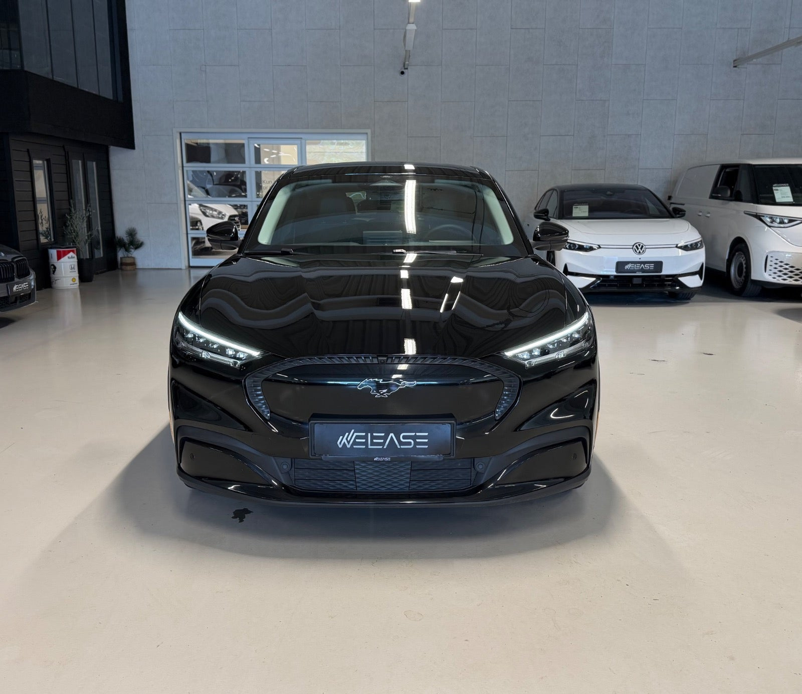 Sort Ford Mustang Mach-E fra 2024