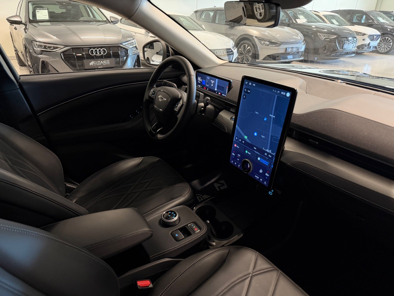 Sort Ford Mustang Mach-E fra 2024