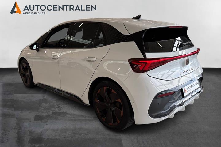 Hvid Cupra Born fra 2022