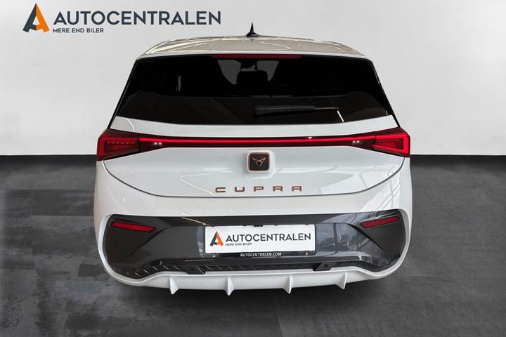 Hvid Cupra Born fra 2022