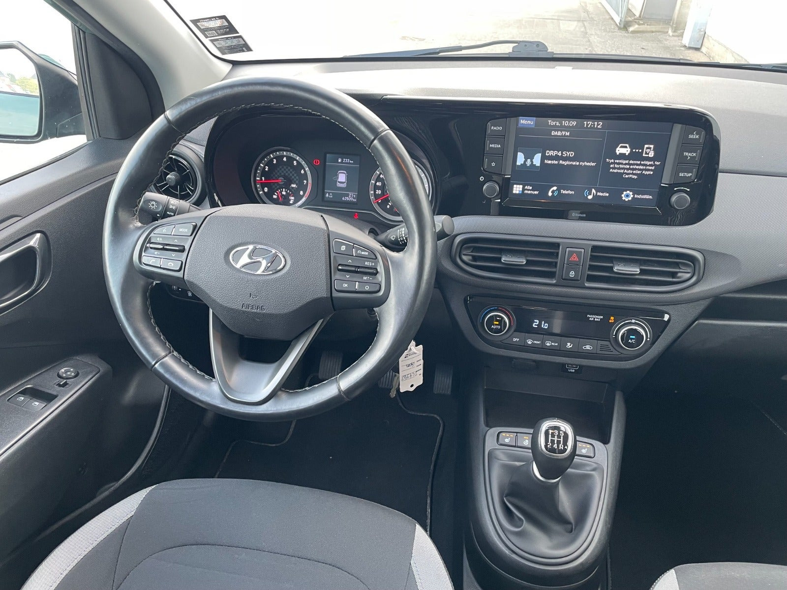 Grøn Hyundai i10 fra 2022