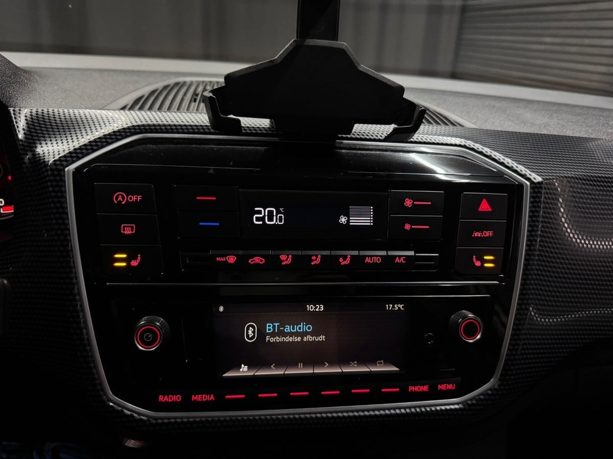 Hvid VW UP! fra 2020