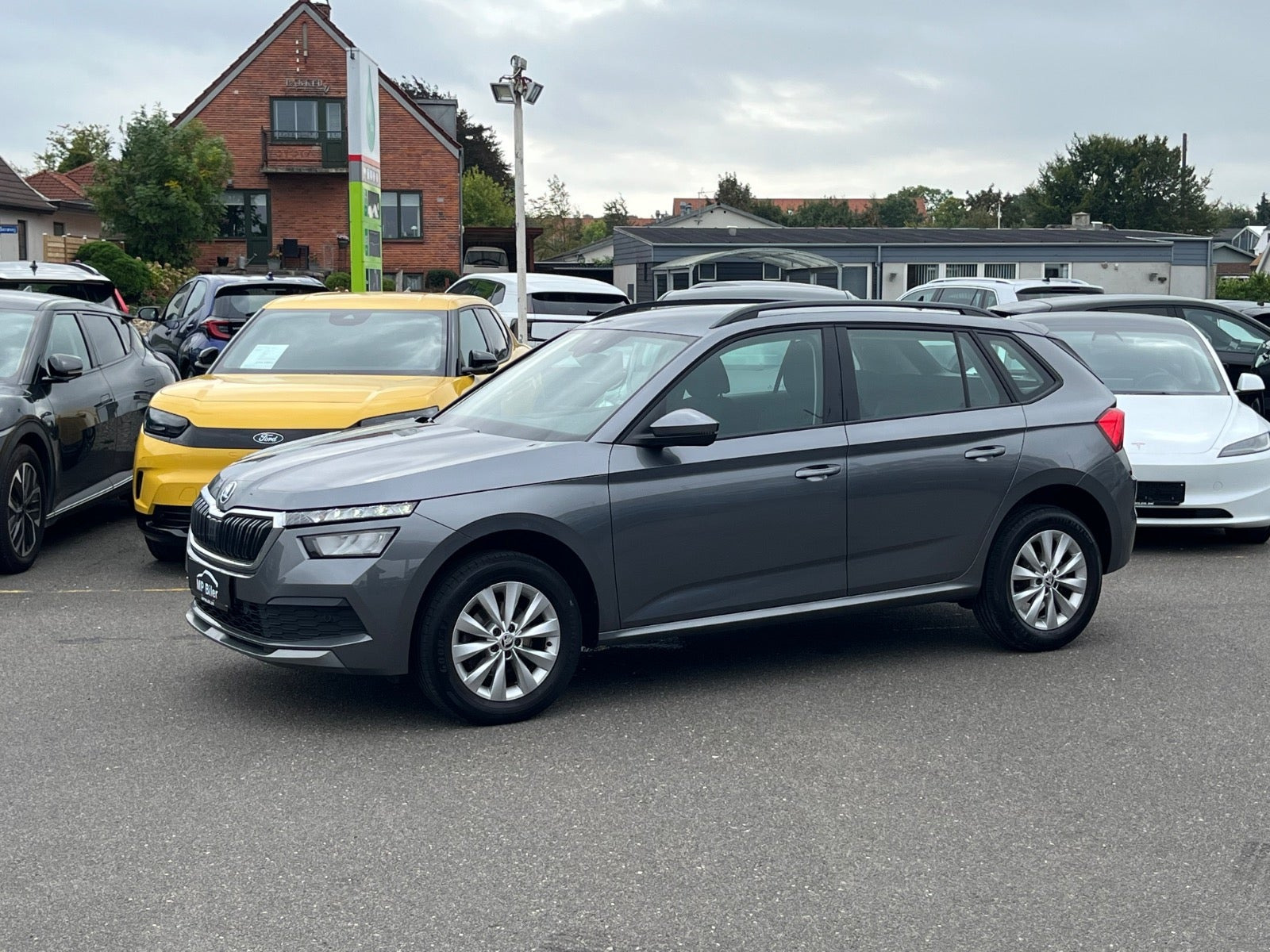 Grå Skoda Kamiq fra 2022