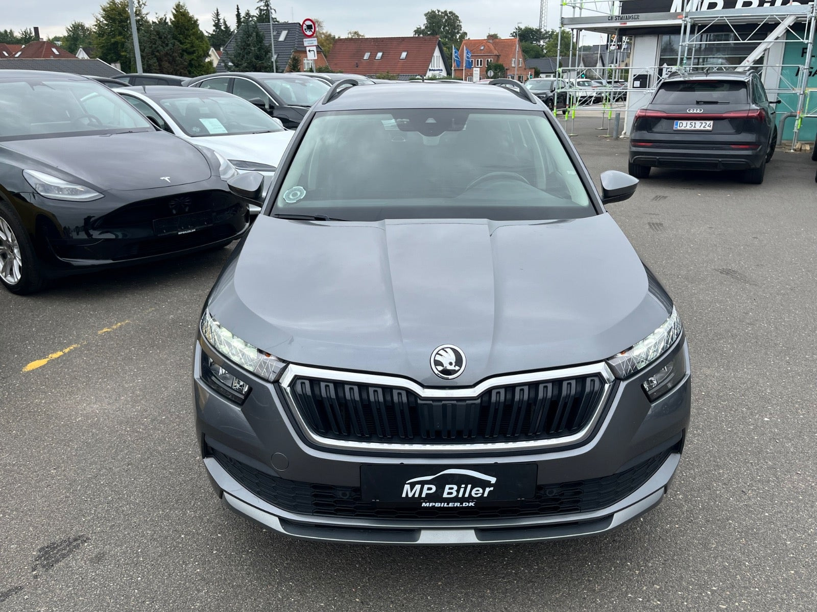 Grå Skoda Kamiq fra 2022