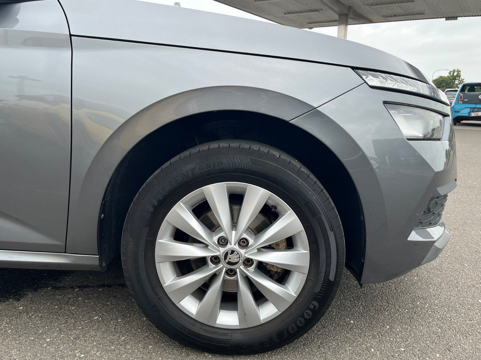 Grå Skoda Kamiq fra 2022