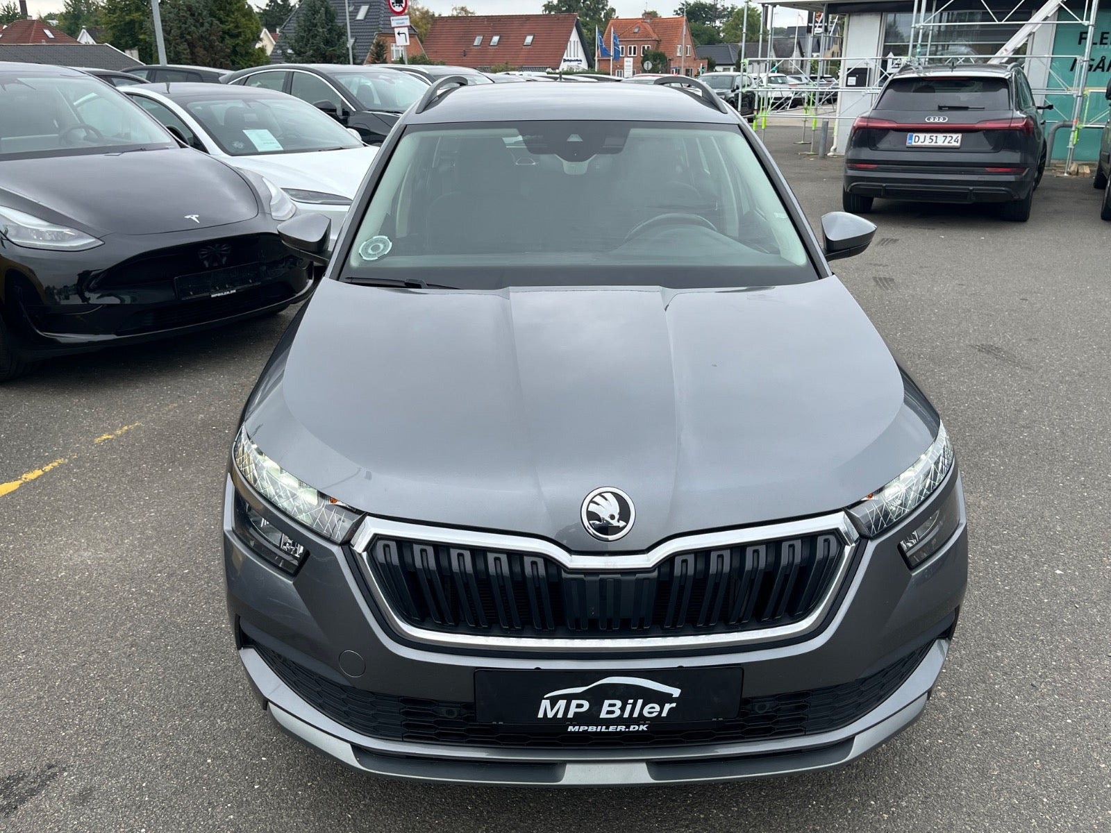 Grå Skoda Kamiq fra 2022
