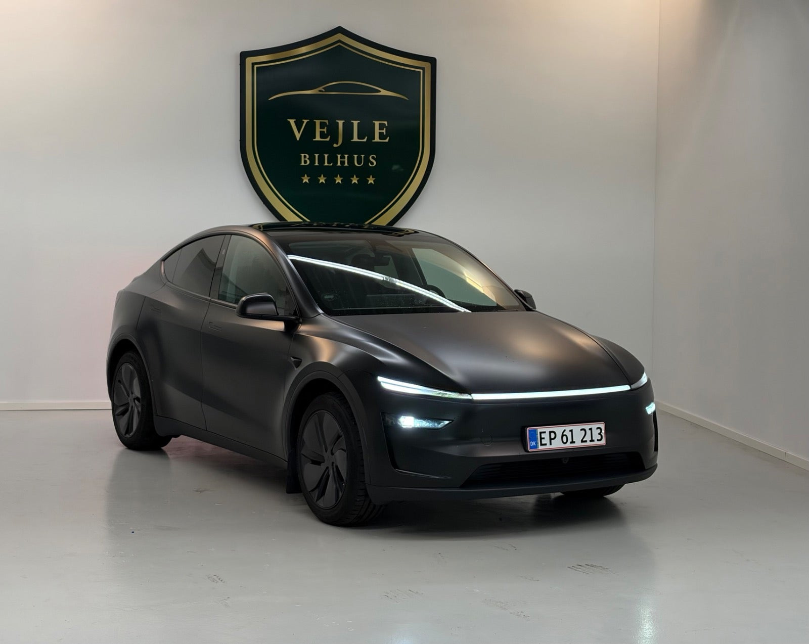 Tesla Model Y Premium Long Range RWD
