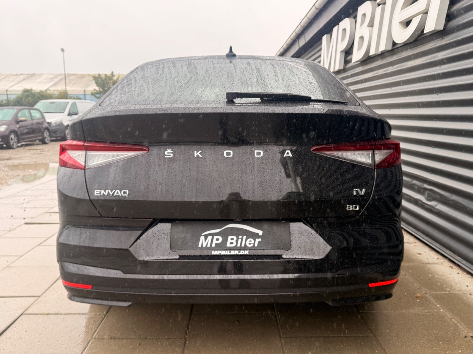 Sort Skoda Enyaq fra 2024