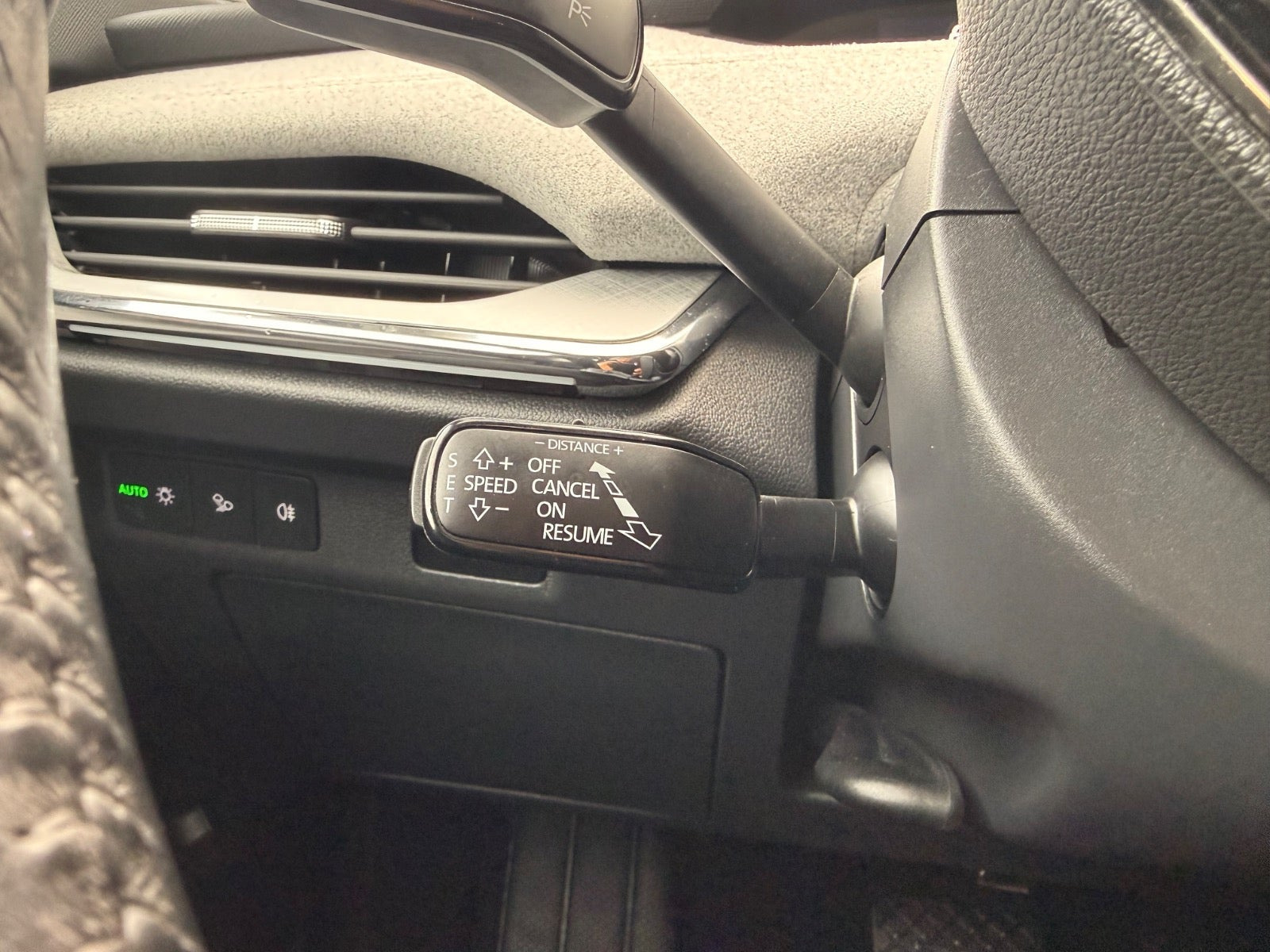 Sort Skoda Enyaq fra 2024