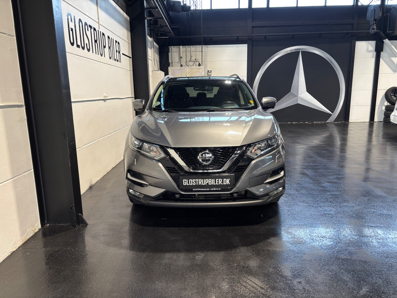 Grå Nissan Qashqai fra 2018