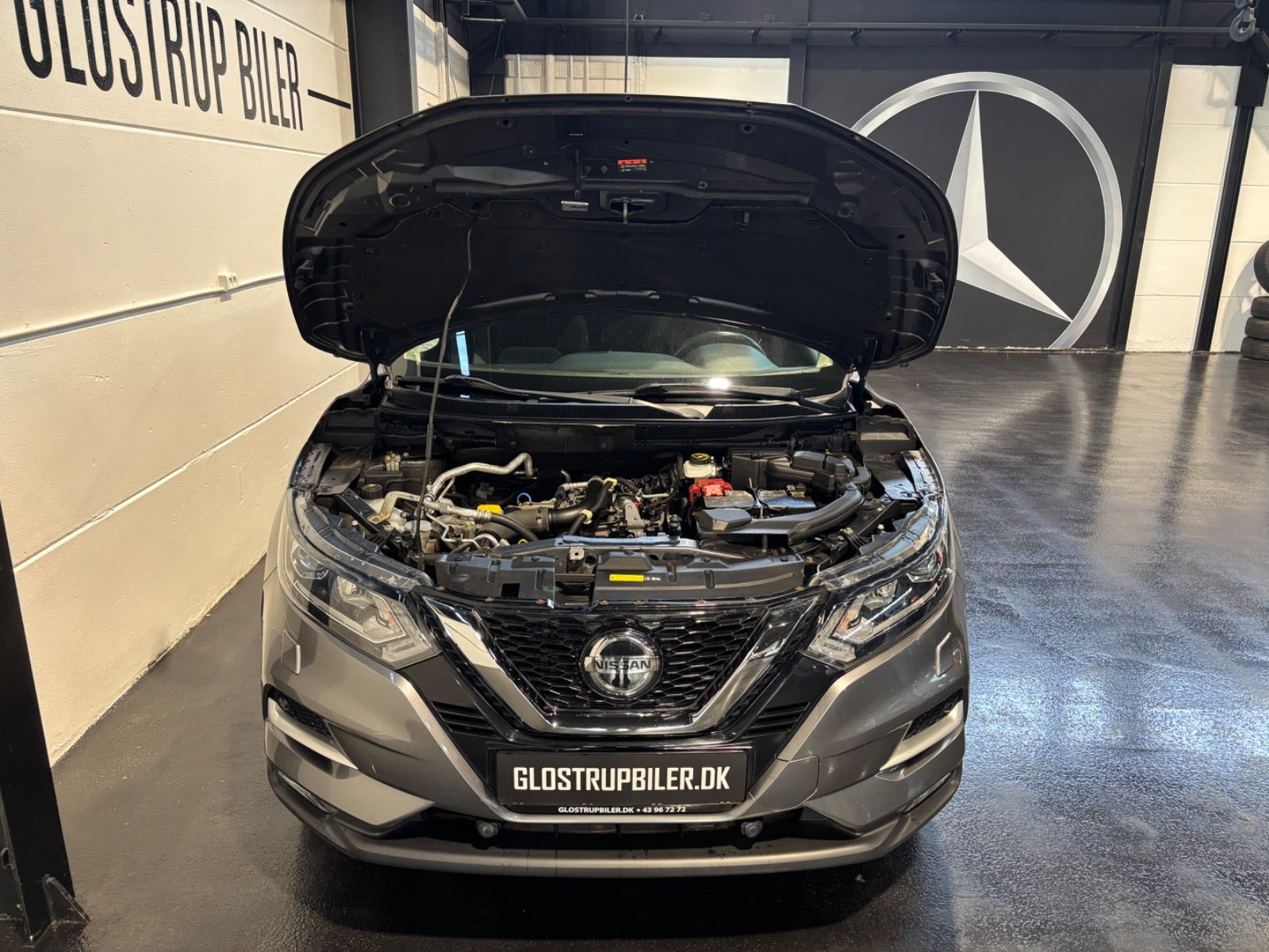 Grå Nissan Qashqai fra 2018