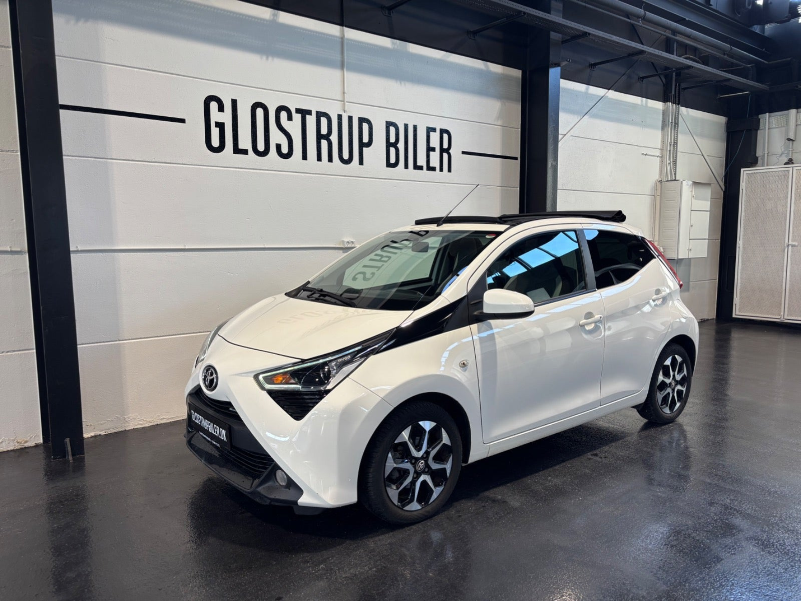 Hvid Toyota Aygo fra 2021