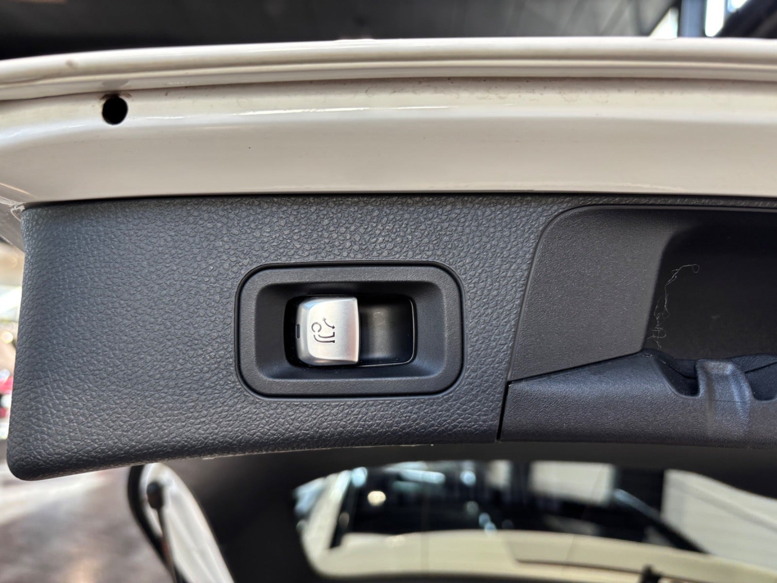 Hvid Mercedes C220 d fra 2015