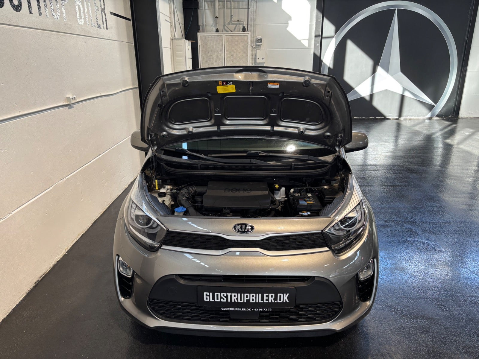 Beige Kia Picanto fra 2018