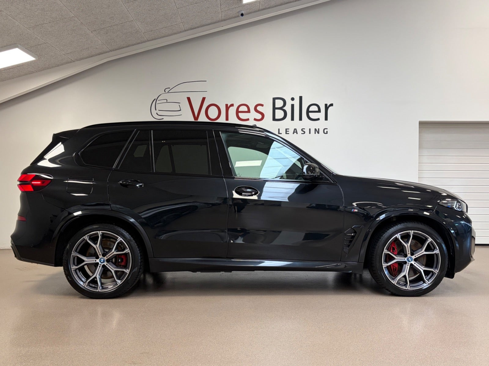 Sort BMW X5 fra 2023