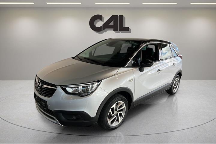Sølv Opel Crossland X fra 2018 set udefra