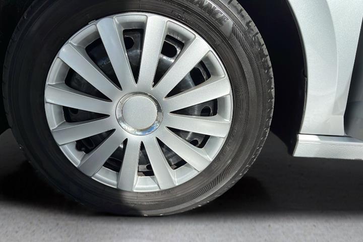 Sølv VW Polo fra 2020