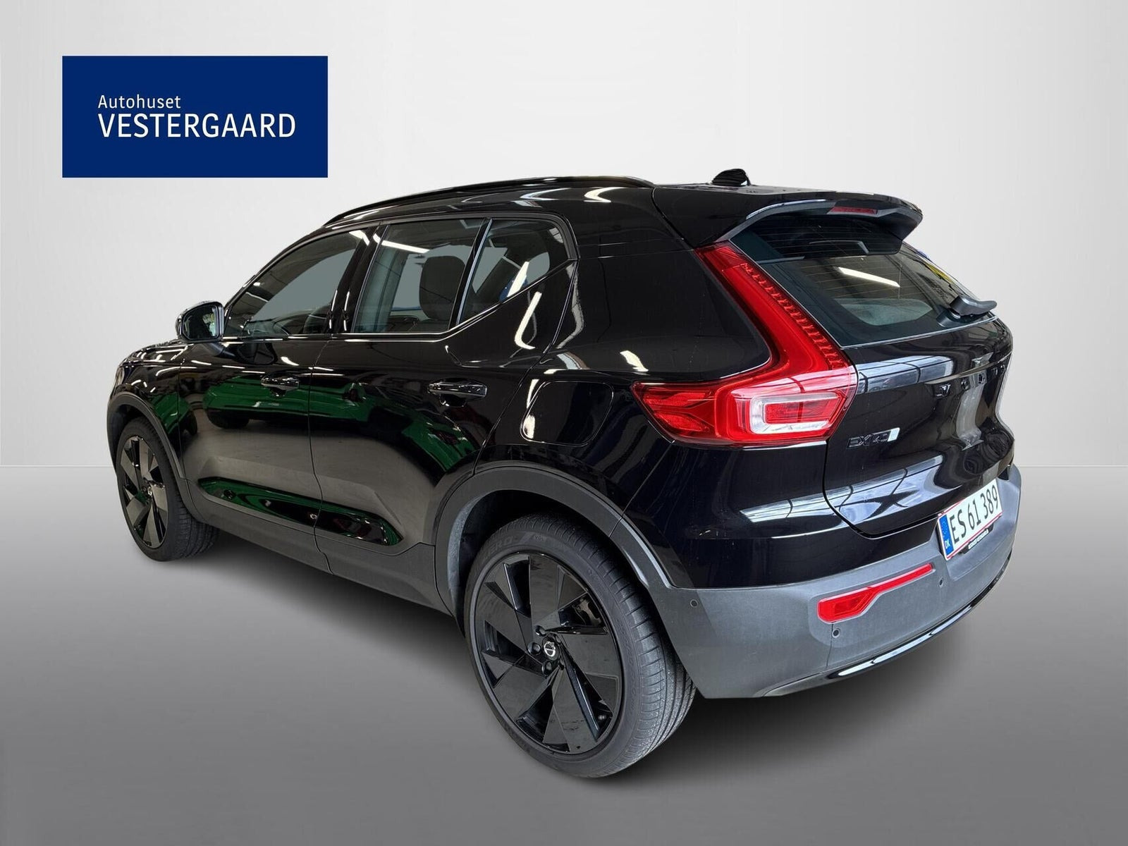 Sort Volvo EX40 fra 2026