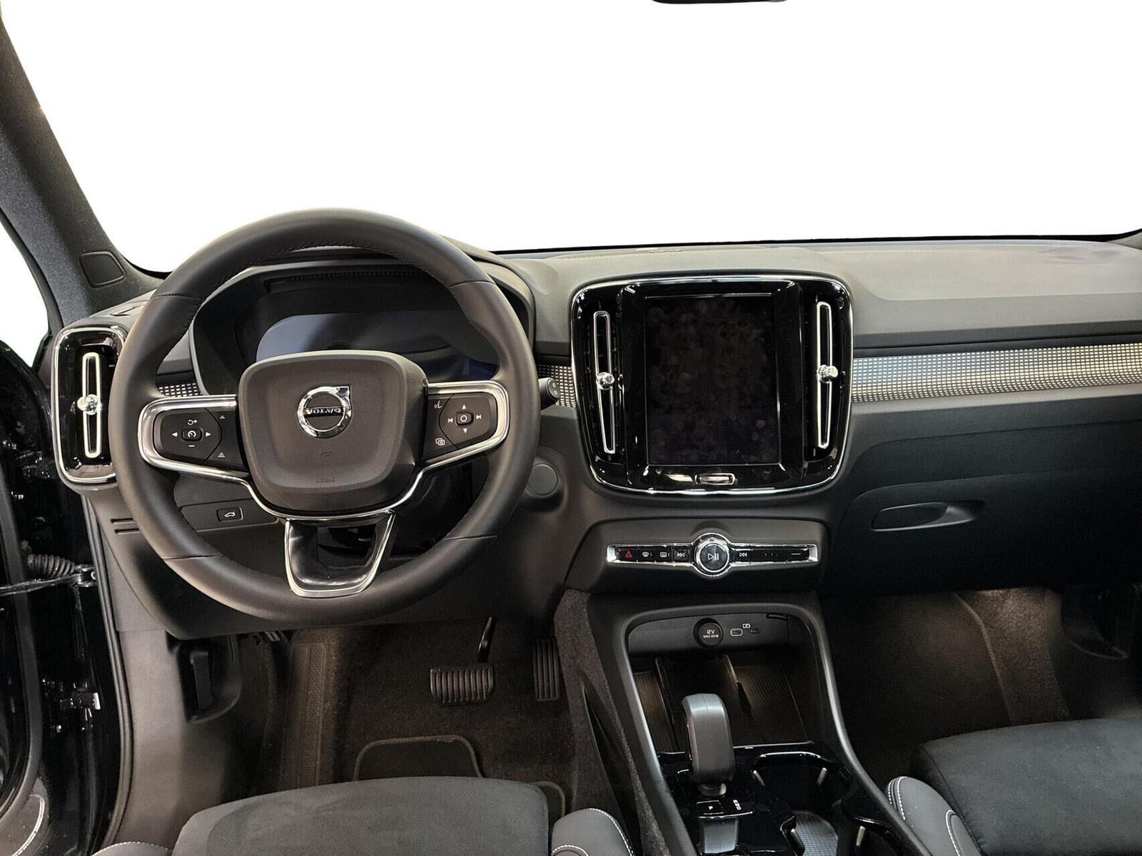 Sort Volvo EX40 fra 2026