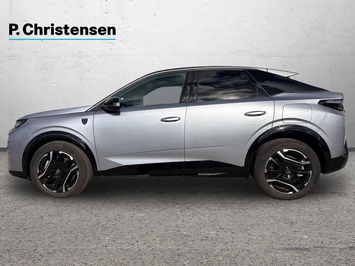 Sølv Peugeot e-3008 fra 2025
