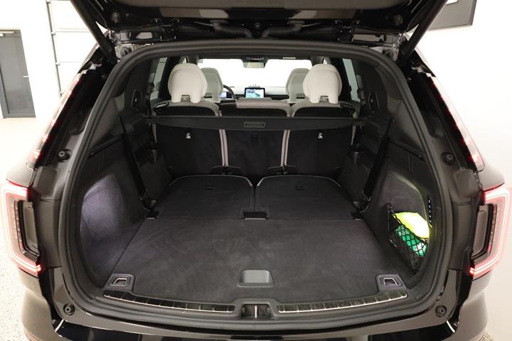 Sort Volvo EX90 fra 2024