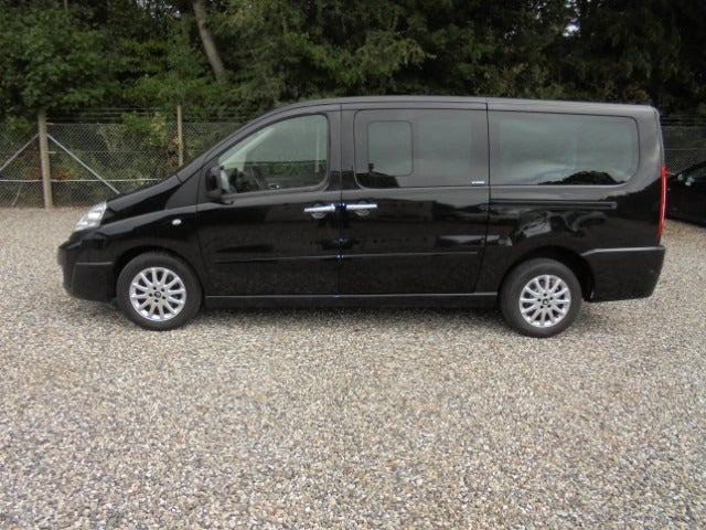 Blå Citroën Jumpy fra 2014