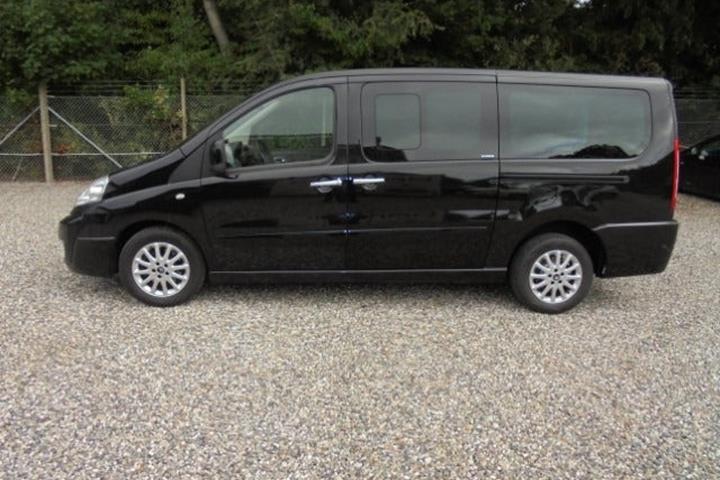 Blå Citroën Jumpy fra 2014