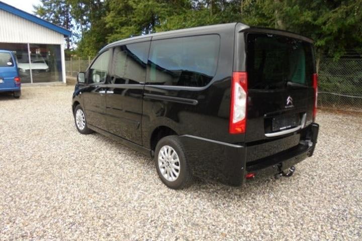 Blå Citroën Jumpy fra 2014