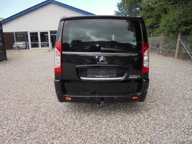 Blå Citroën Jumpy fra 2014