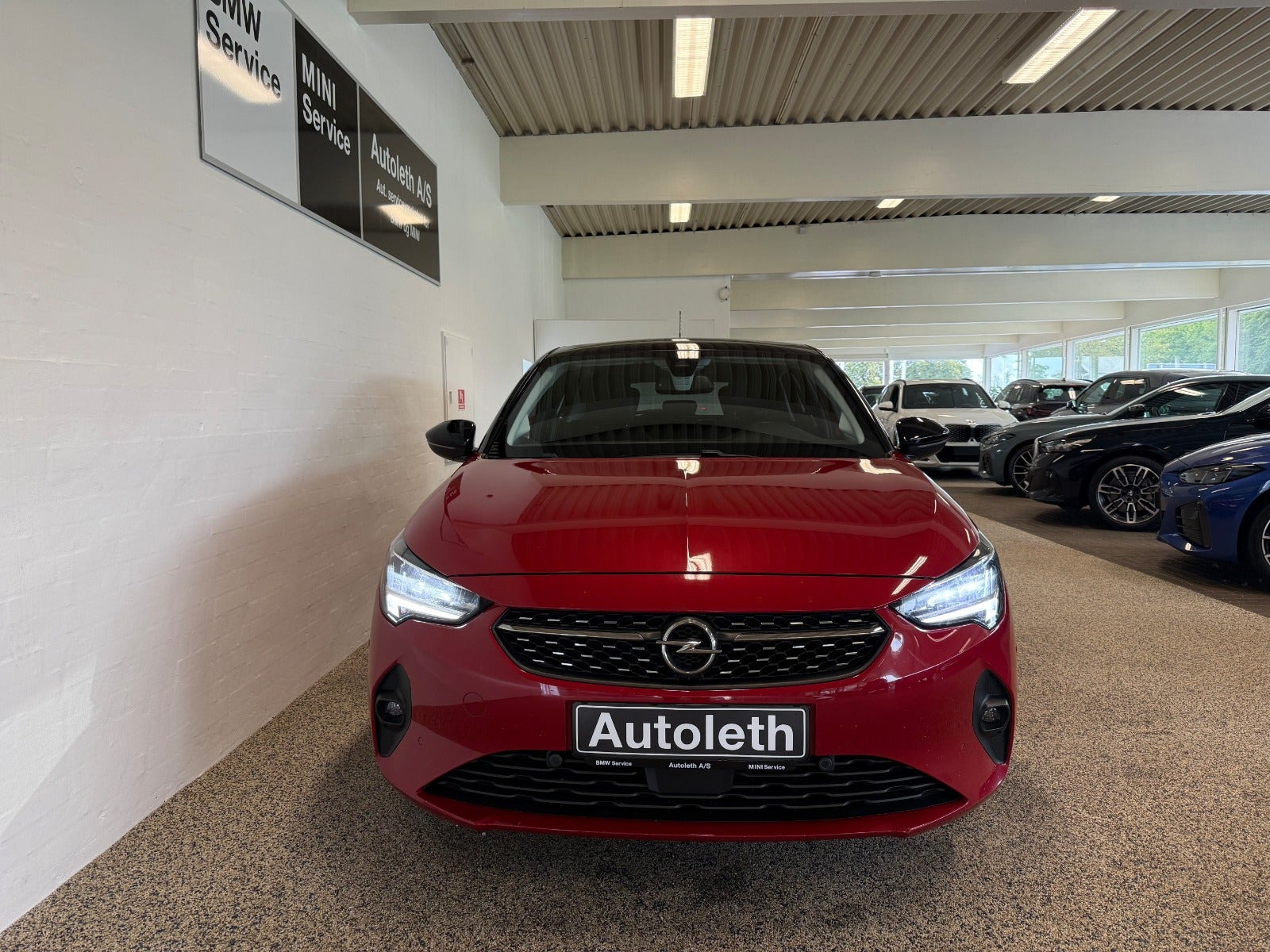 Rød Opel Corsa fra 2020