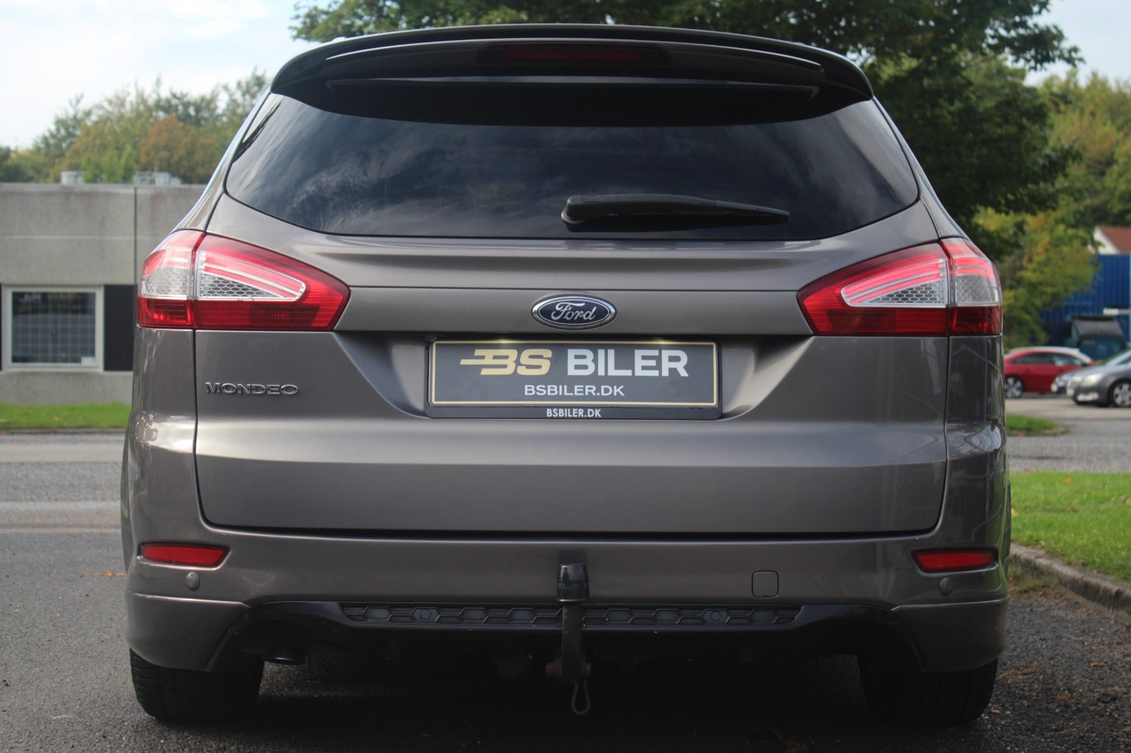 Brun Ford Mondeo fra 2012