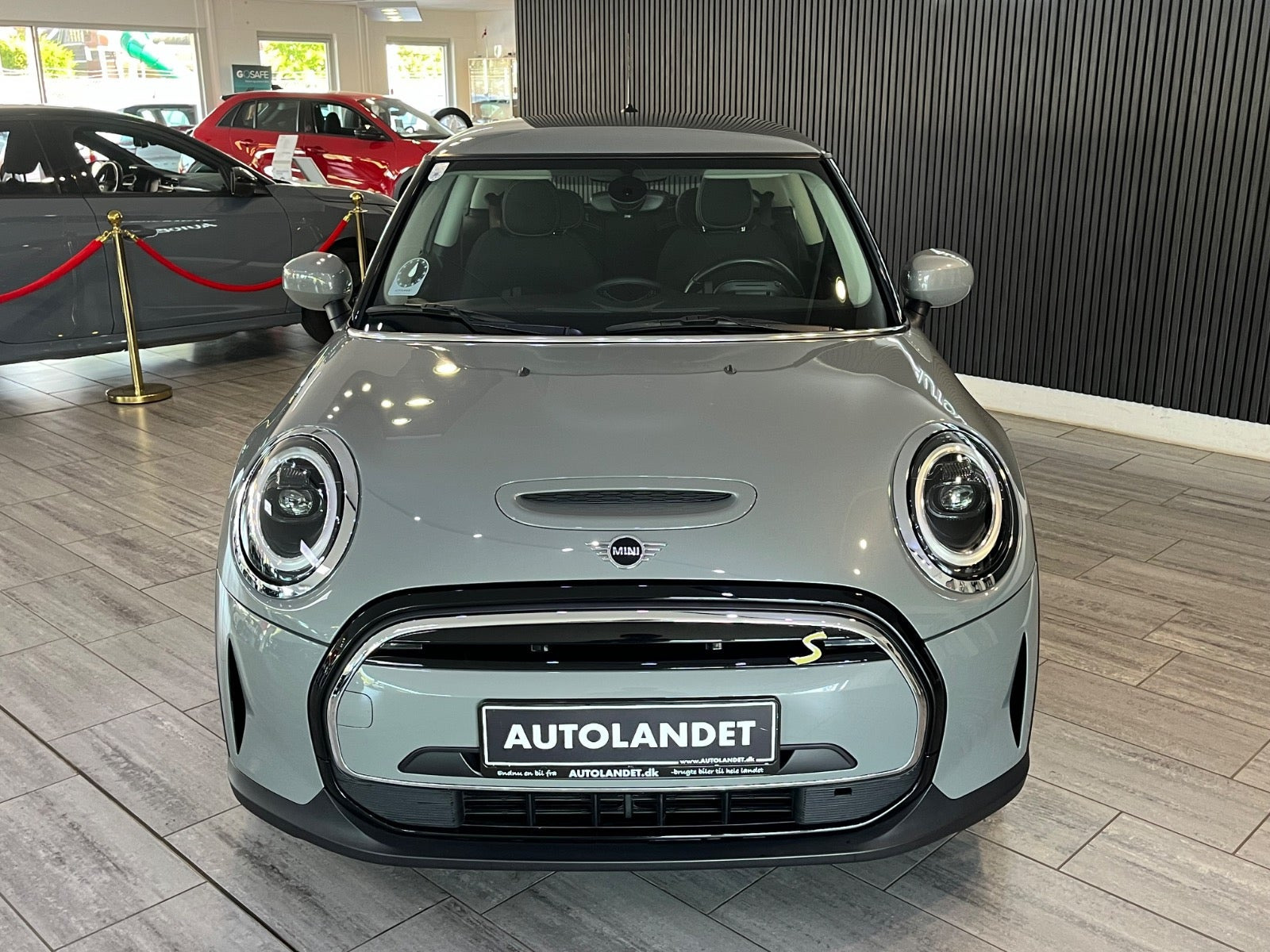 Grå Mini Cooper SE fra 2022