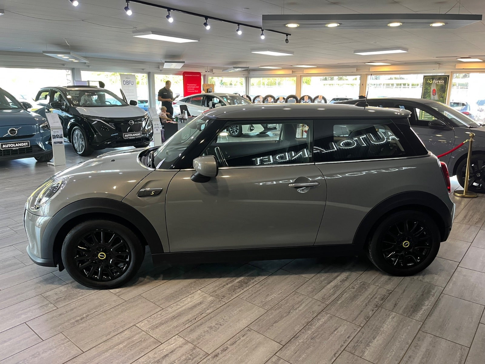 Grå Mini Cooper SE fra 2022